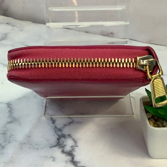 GUC Yves Saint Laurent Pink Zip Wallet - Picture 5 of 10